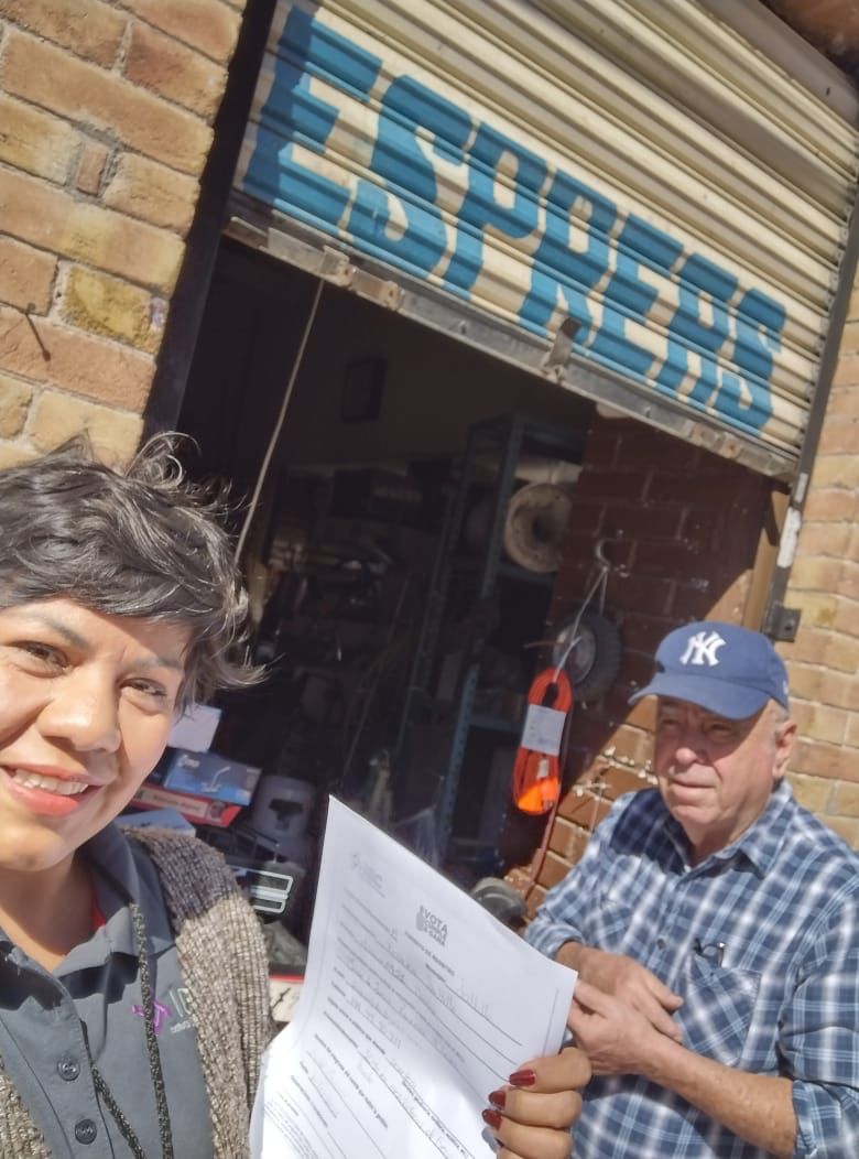 CD14_Coah's tweet photo. Los Consejeros del @CD14_Coah realizan un Mapeo y negociación con establecimientos comerciales del Distrito Electoral 14 para participar en el programa:“VOTA, CUMPLE Y GANA” donde se invita a la Ciudadania a Participar en #PLE23 @iec @rodrigo_0378 @scarDanielRodr8 @madeleyn3 https://t.co/EQiqomzHlM