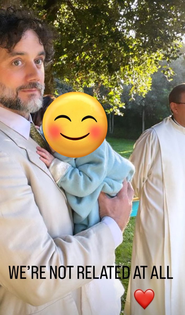 CarlaLentini7's tweet photo. #jeru IL piccolo e bellissimo ha gli occhioni come lo zio CHE carino lo zietto ! https://t.co/duvzfO2BkV