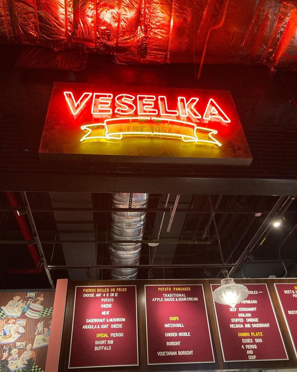 veselkanyc's tweet photo. On the #les? Visit our restaurant @themarketline at Delancy and Essex. (Yes, we have two locations!) 
Photos by @bkappsa81

#veselkanyc #themarketline #essexcrossing #borscht #varenyky #pierogi https://t.co/Xs1a5LhVZk