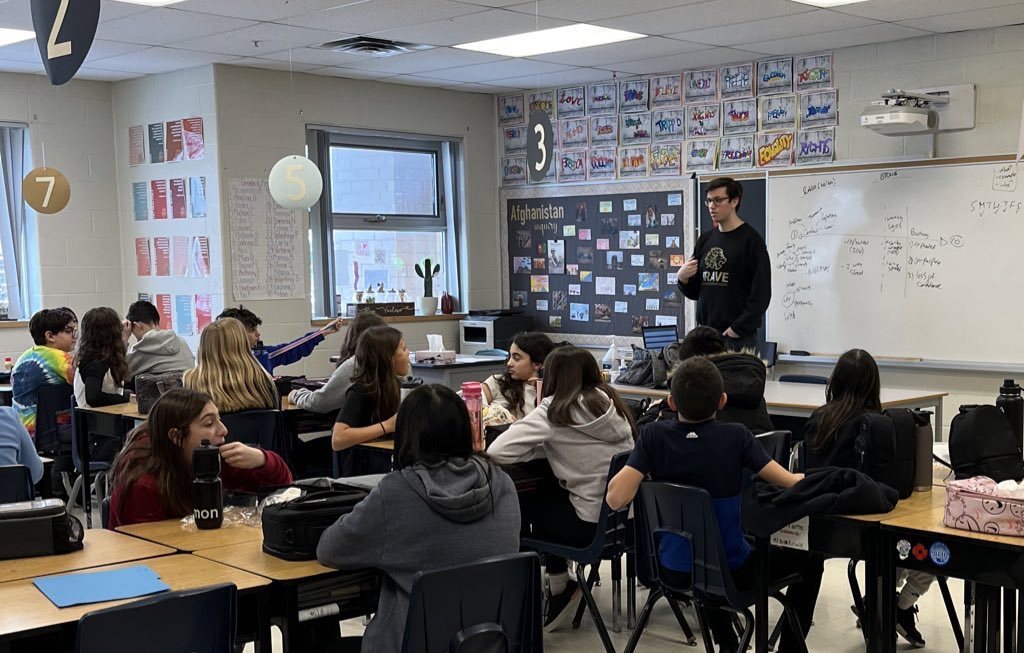 OLH_ycdsb's tweet photo. Today we were visited by @Brave_Education. In the interactive workshop, students discussed the importance of setting healthy boundaries. We look forward to part 2 Thursday. @YCDSB 🦁 https://t.co/EMkU4YFcng