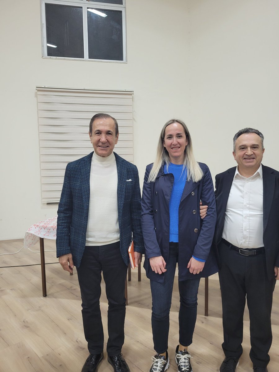 Hseyin27018846's tweet photo. Bugün meydan cem evine @DrRMete ve @kemalderin 
Mihman oldu. @psakd1988 https://t.co/s9qxukmPIu
