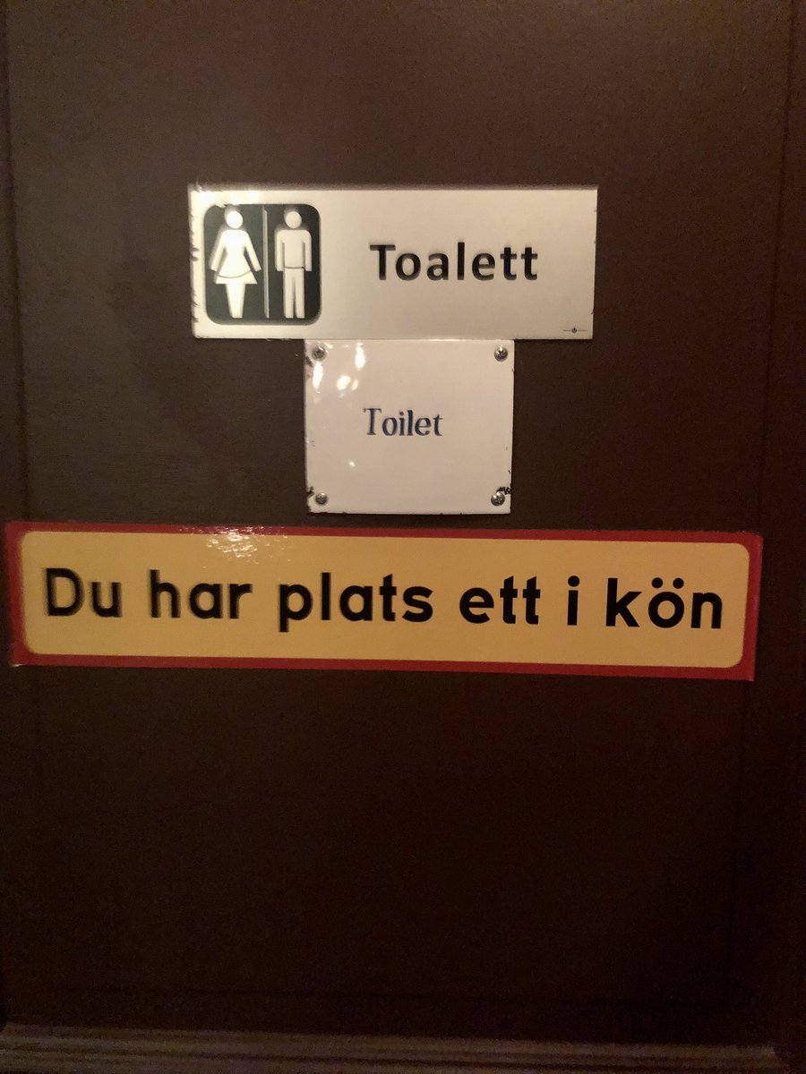 olofrohlander's tweet photo. Till alla restauratörer och restaurangchefer: gör ett studiebesök på Tapas28 om hur man bygger ett toalettbesök till en upplevelse i sig! Dramat ligger i detaljerna och nästan alla gäster gör ett besök på toaletten under kvällen. Hatten av till Tapas28! #kungsholmen #tapas28 https://t.co/vGAD7iwLXs