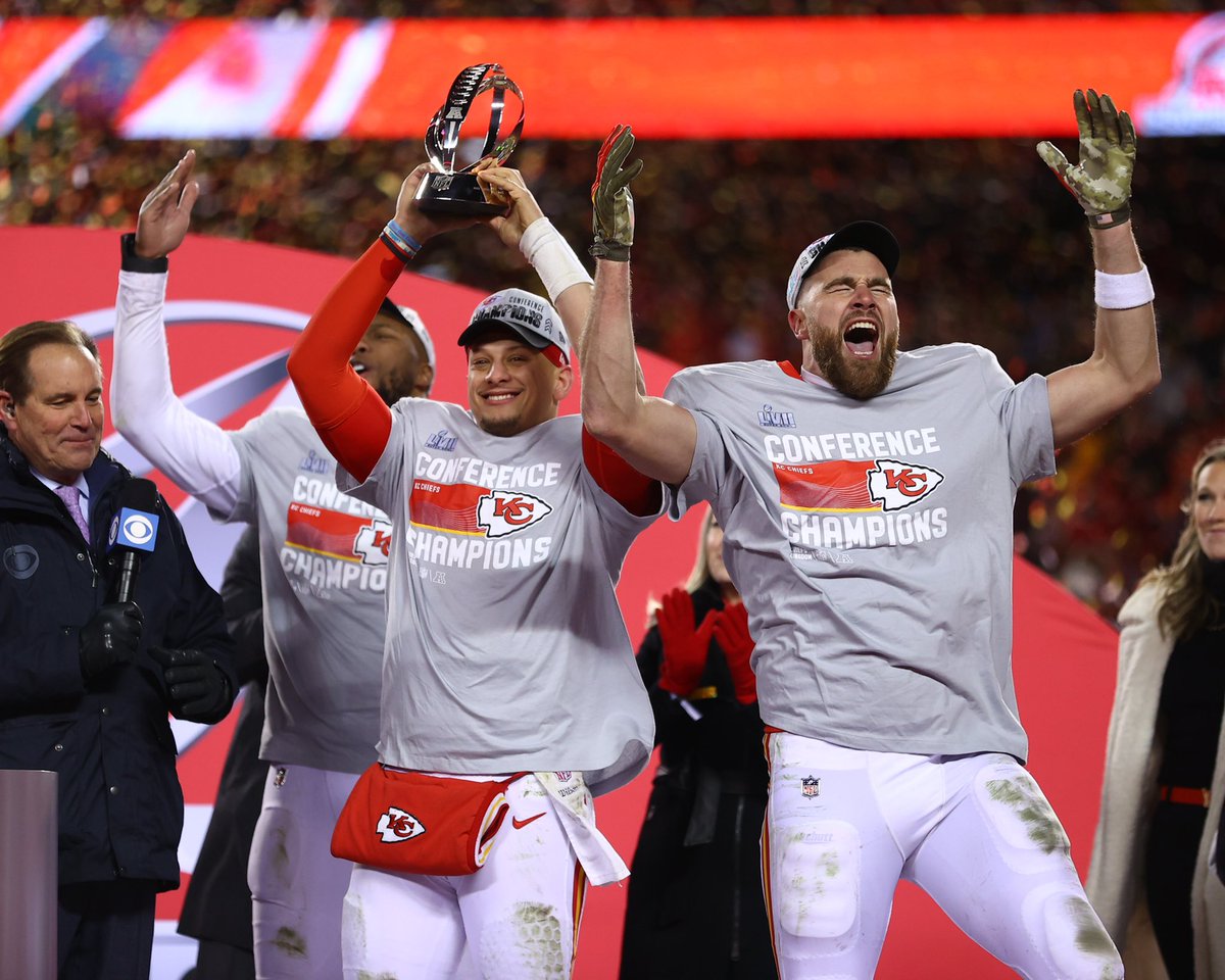 Mark Donovan tweet media