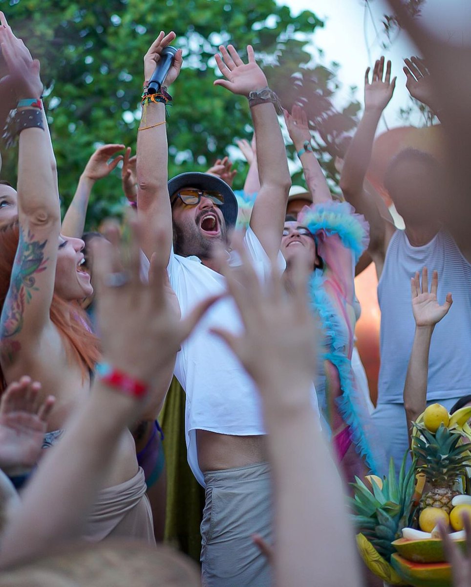 We were honored to have the amazing papaya artist “Alejandro Glatt” be a part of our ELEMENTAL 2022 edition. 

Where fruits and NFTs unite to show you that everything is possible! 🍊🍍🥝🍉

<a href="/alejandroglatt/">Alejandro Glatt - PAPAYAS TO THE MOON🥭</a> <a href="/feelthefruits/">Feel The Fruit LABS</a>