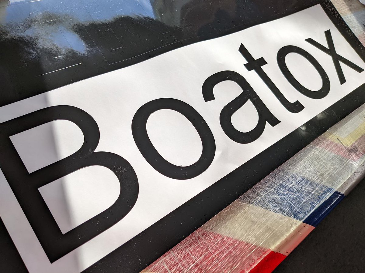 TheGraphicsBoat's tweet photo. still here just been busy making #boatnames #funnyboatnames https://t.co/xQswLqIfxH