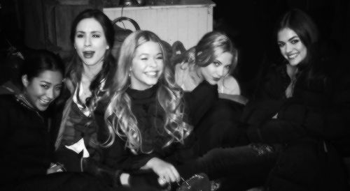 ㅤ
ㅤ  ݁ . ✦ 𝗶𝗻𝘀𝘁𝗮𝗴𝗿𝗮𝗺 𝗽𝗼̲𝘀̲𝘁̲ .
ㅤ  ⊱  ﹫𝗄𝗋𝗂𝗌𝗌𝖺𝗅𝗏𝖺𝗍𝗈𝗋𝖾_ㅤㅤㅤ
ㅤ𝘀̲𝖺𝗂𝖽:  My girls ♡.
        ㅤㅤ ━━━━━━ 
ㅤ