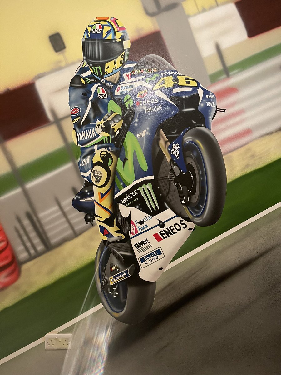 Creativemuraluk's tweet photo. @ValeYellow46  just finished painting this mural for a young boys bedroom wall https://t.co/mLyj9pjGBz