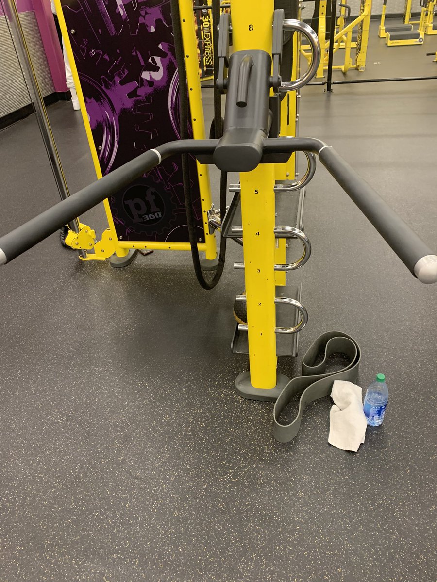 AndyDiOrio's tweet image. Day 29 of the first 1 month mission of 2023 #DEFReset (From Yesterday): You can become friend or foe w/ what lies in front of you…one way you’ll overcome the obstacle, the other it overcomes you. Nice body weight workout today. 
@EchelonFront @jockofuel @jockowillink #DEFReset