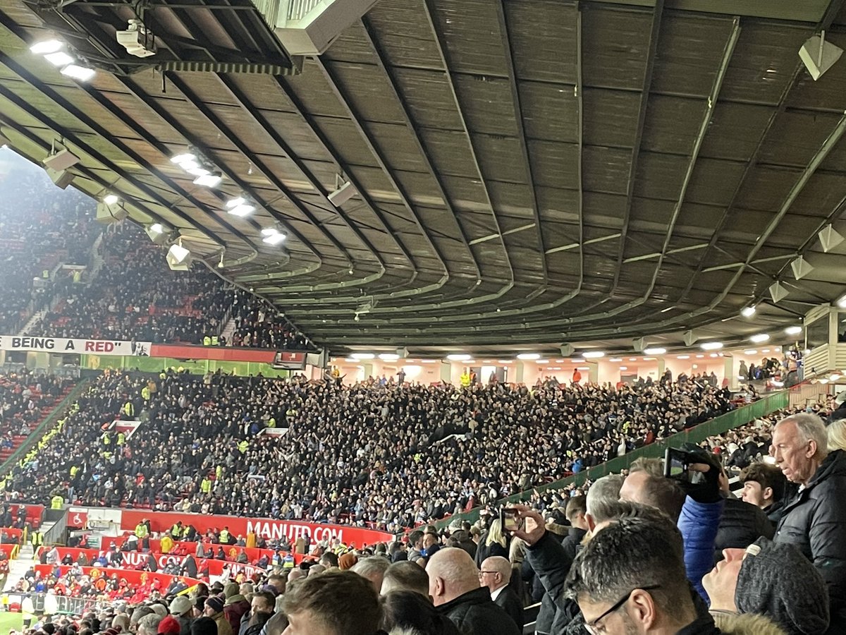 Awaydays23's tweet photo. Reading at Manchester United #Readingfc #Royals https://t.co/U7g9Xwe6qo