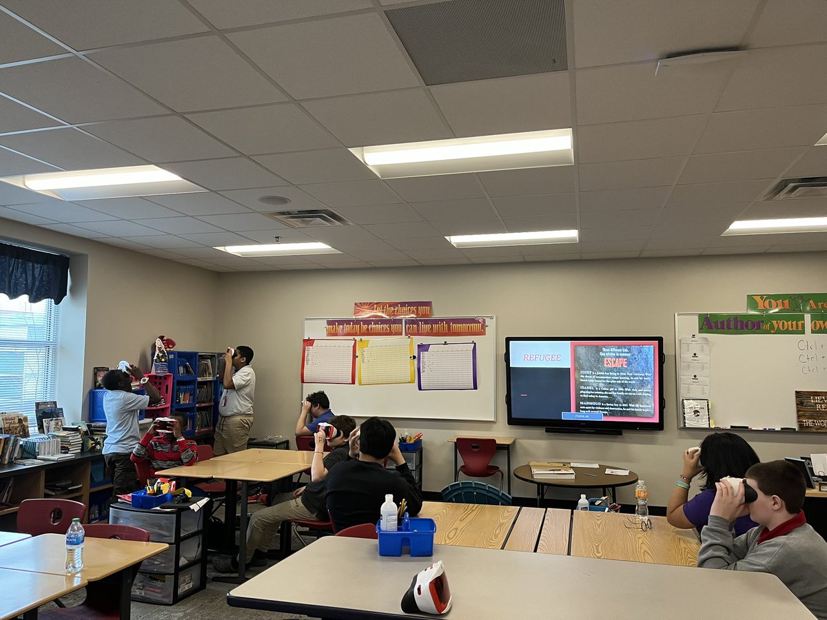 smsMrsJohnson's tweet photo. Students experienced virtual tours of Germany, Cuba and Syria to visualize the settings of Refugee by @AlanGratz. Thank you, @jenchancecook for another great learning opportunity. #LoveBeingACardinal https://t.co/ZKSWcxPD9p
