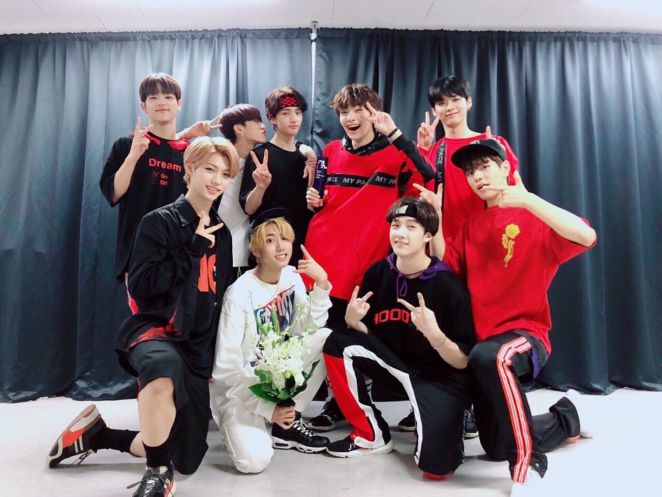 stardust_mp4's tweet photo. ㅤ  ᅠ
ㅤ  ᅠ 
星から ☆ 高く! ⊹ 𝑓ollow the moon
on the 𝑠ky while this time #update
gives energy to the 𝑒ight 𝑠tars that
look for some 𝑟ocket ♡ 𝑝unch 𝕧ibe
ㅤ  ᅠ
ㅤ  ᅠ https://t.co/4k8l4HgjWd