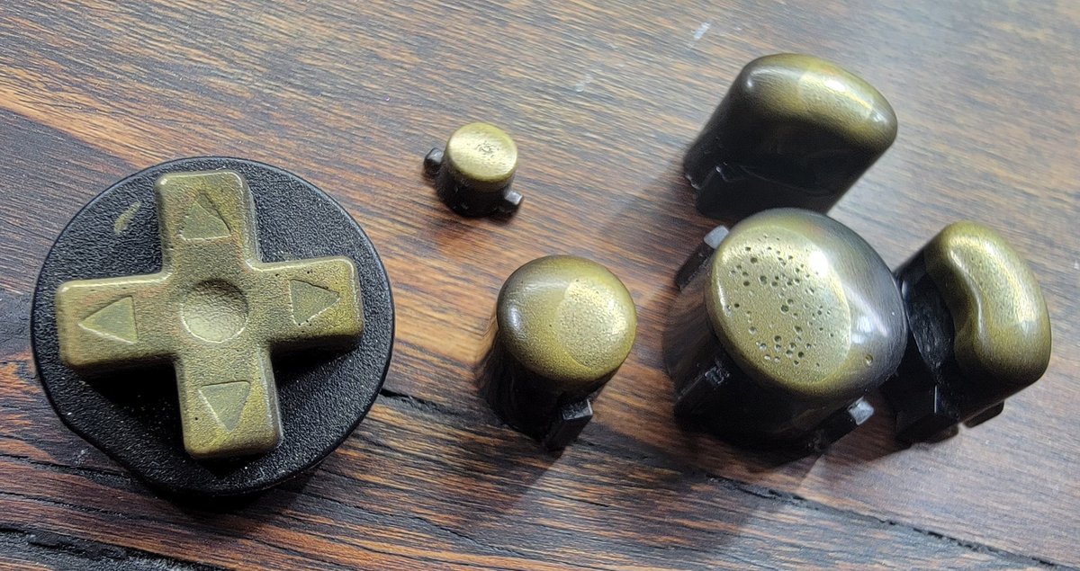 Topher_Customs's tweet photo. 900 follower giveaway set #2!
Cold cast brass bald face set!

Like, retweet and follow to be entered for a chance to win!
I'll choose a winner next Monday February 6th!

Thanks for 900+ follows everyone! https://t.co/oNRuqswJ3T