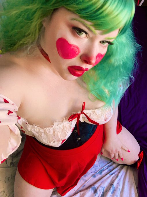 What costume are you wearing for Valentine&rsquo;s this year? Wait, what do you mean wrong holiday? 😤🤡 https://t