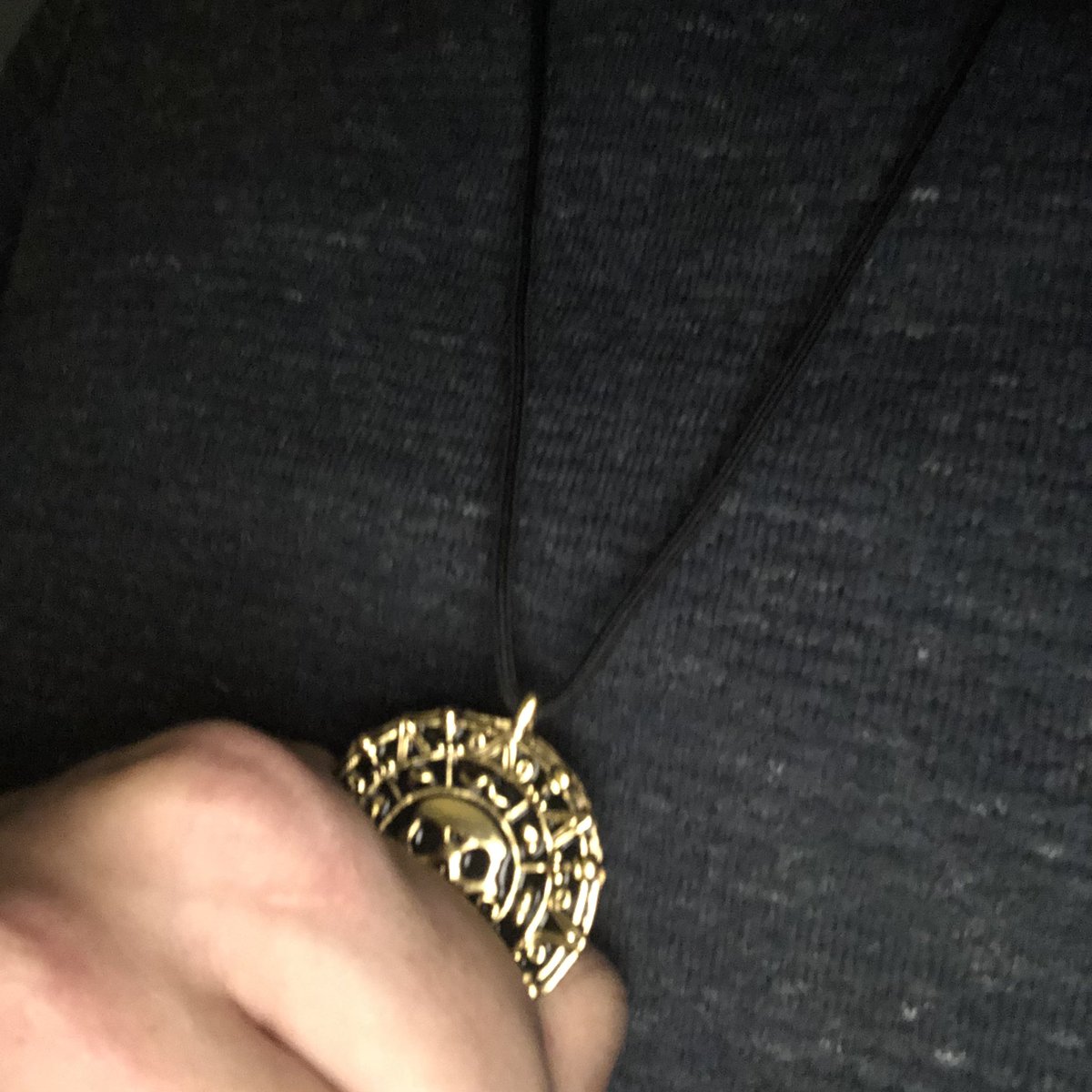BaconWrappedSAC's tweet photo. You can (try to) pry it - from my cold, dead hand. And even still you wouldn’t succeed… #SeaOfThieves @SeaOfThieves #ForeverCursed #LastOfCortes https://t.co/AFOVyGWUEQ