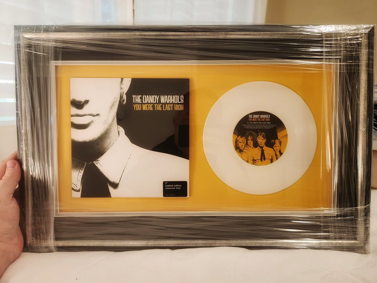 warwickkingston's tweet photo. @TheDandyWarhols Got a few vintage vinyl singles framed! https://t.co/FXC4Xi76Tg