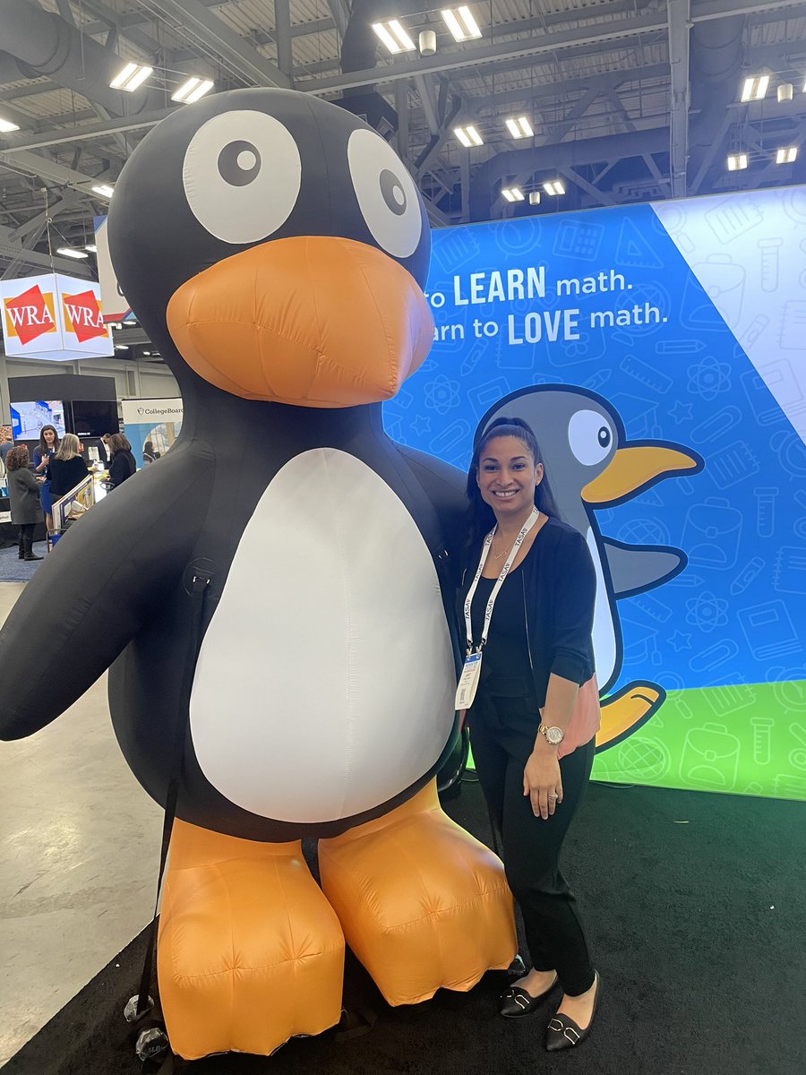 _JanetTaylor's tweet image. Look who showed up to #TASAMidWinter2023 🐧🎉

@STMath 
@STMathTX