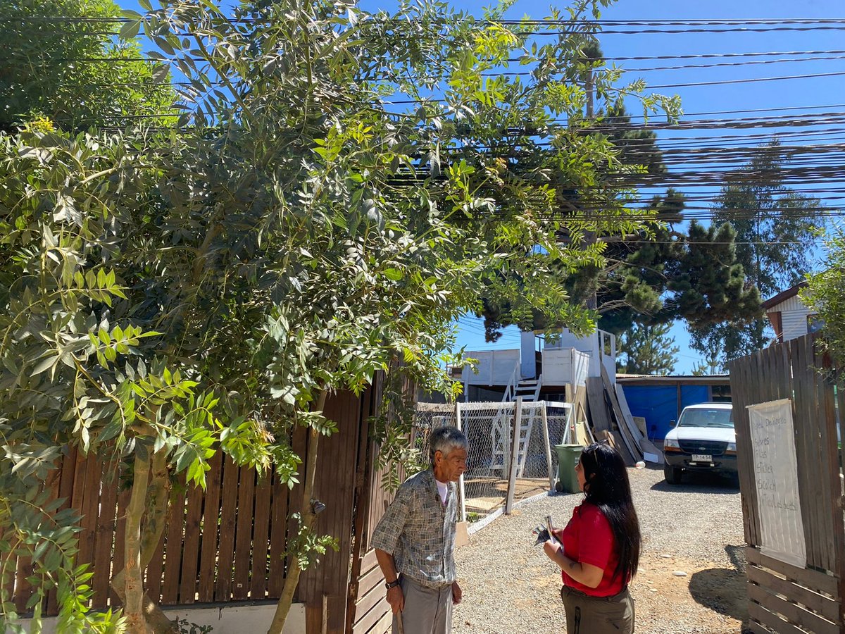 conaf_valpa's tweet photo. ⭕️#ElTabo|Nuestro equipo de Intervención Social realizó un recorrido🚪a🚪por el sector rural de #ElMembrillo, para concientizar a vecinas y vecinos respecto al riesgo de actividades al aire libre, como asados y fogatas, en materia de ocurrencia de #IncendiosForestales 🚫🔥🚫 https://t.co/NKtvoAgUZp