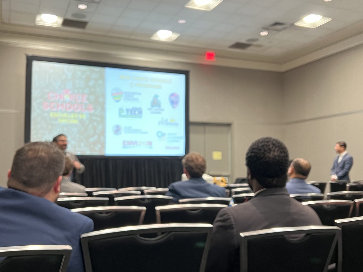 ScottMuri's tweet photo. Enjoying learning my re about the great work happening @AldineISD @drgoffney. From #ADSY to #SGS, they are innovating for kids. Lead on! @tasanet #TASAMidwinter https://t.co/5MXGcnxztz
