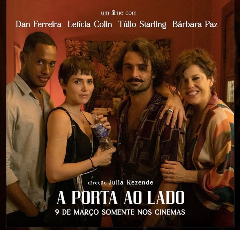 2023 e o que mais teremos é a nossa kinga nas telinhas e telonas. A Porta Ao Lado estreia nos cinemas brasileiro no dia 09/03, e claro que nós vamos prestigiar a Pri. 🌻❤️