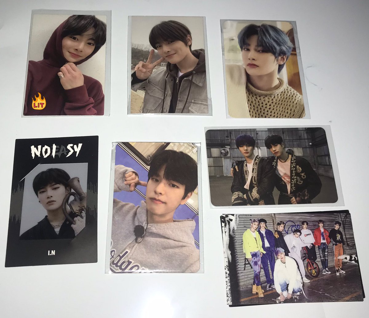 hynsya's tweet photo. WTS / lfb
stray kids photocard 

🧸offer 
✅ww must have ina address 
🧸marked "lit" must be paired with 1-2 pc or postcard not marked

t. skz jeongin go live sg21 seungmin noeasy skz fanmeet bluray unlock hyunjin 스트레이 키즈 양도 スキズ #ตลาดนัดstraykids #pasarSKZ #skzsell https://t.co/QLzfod4BbW