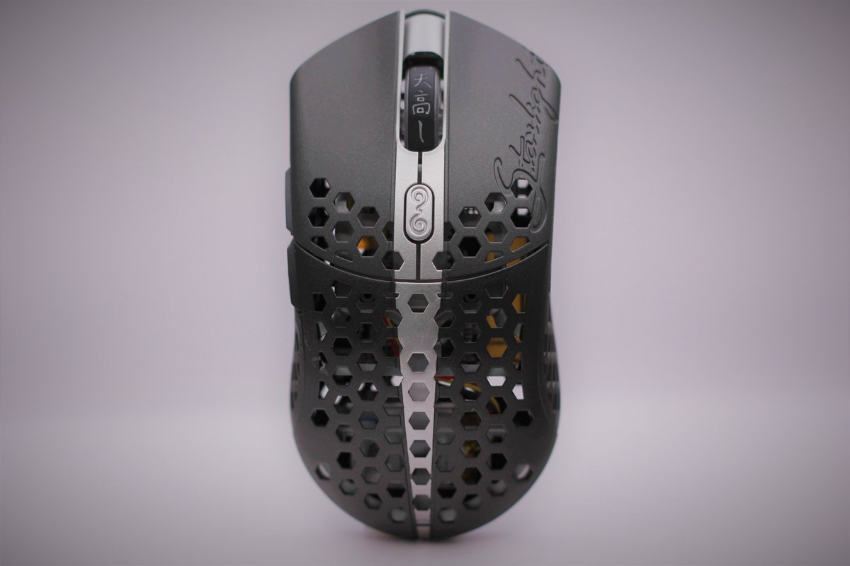 JordanGurch's tweet photo. This mouse is perfect. @finalmouse https://t.co/l6F1FpL9ps