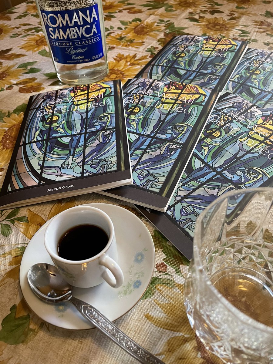 komradekapybara's tweet photo. ✨It’s here—my book has launched and is available to purchase at link in bio/below✨

Thank you to anyone who takes the time to read it when you could be doing anything else, like finding love in a hopeless place or making manicotti or something😂 https://t.co/r7tHMXoSXm
