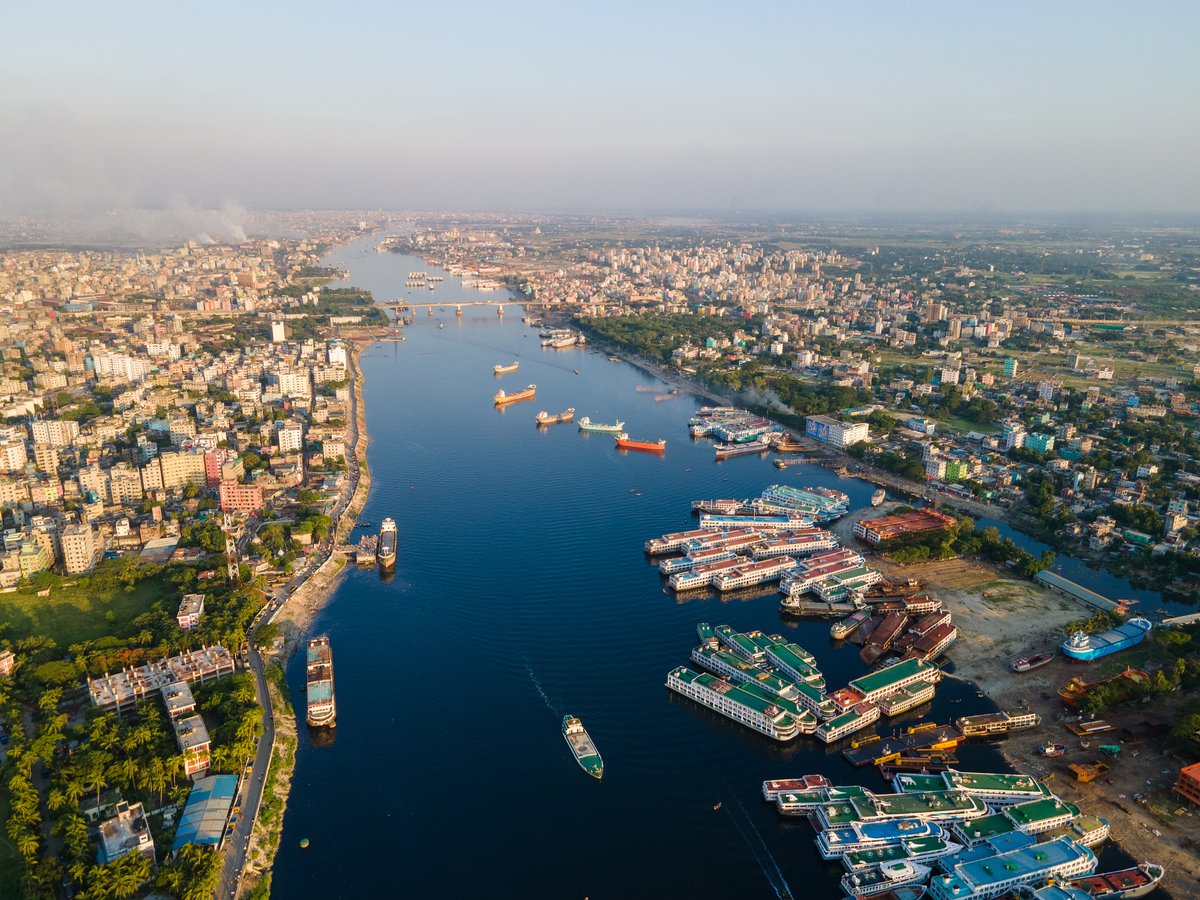 IMFNews's tweet photo. The IMF Executive Board approved 42-month arrangements of about US$4.7B to support #Bangladesh’s economic policies. The IMF-supported program will help preserve macroeconomic stability, protect the vulnerable, and foster inclusive &amp; green growth: https://t.co/11HjrA9C8c https://t.co/XBxefOJ55S