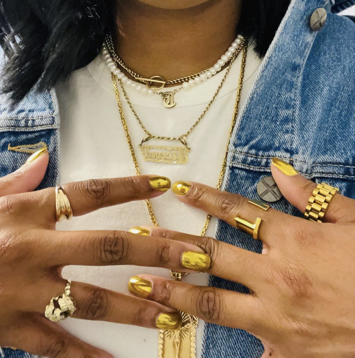 ✨ <a href="/TicaraDevone/">Ticara Devone</a> shining in our rings ✨

prettythugnyc.com/collections/ri…