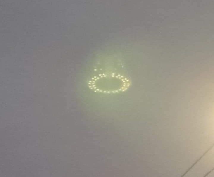 fortavat's tweet photo. Nadie está hablando del ovni visto en Olavarría.
Yo tengo la esperanza que hayan descendido y que estén preparando un golpe de estado en toda Latinoamérica.
Más normales, lógicos y decentes que los gobiernos que tememos seguro que son. https://t.co/8jF3iHpAKl