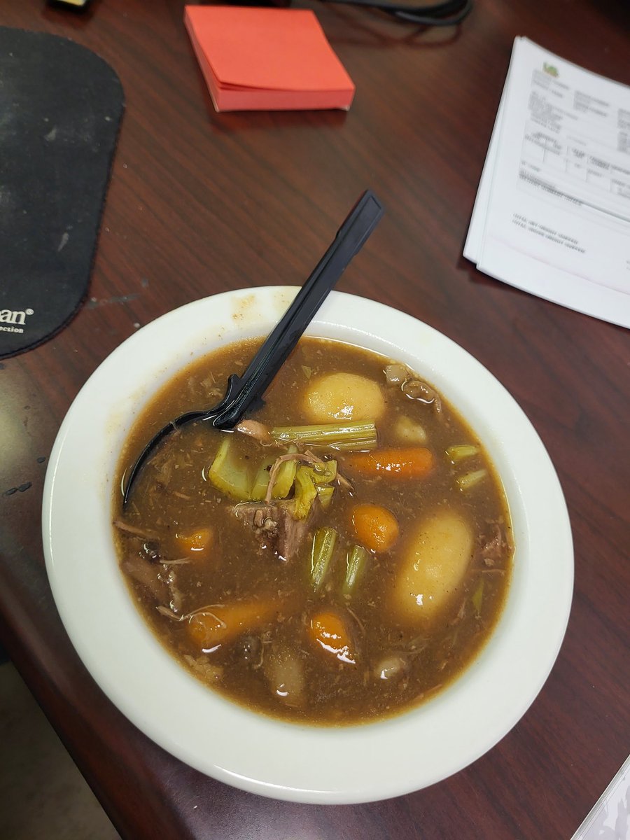 MSCFEEDME's tweet photo. Sherri's beef stew tonight, with biscuits 😋 https://t.co/ytfBwQ9L7l