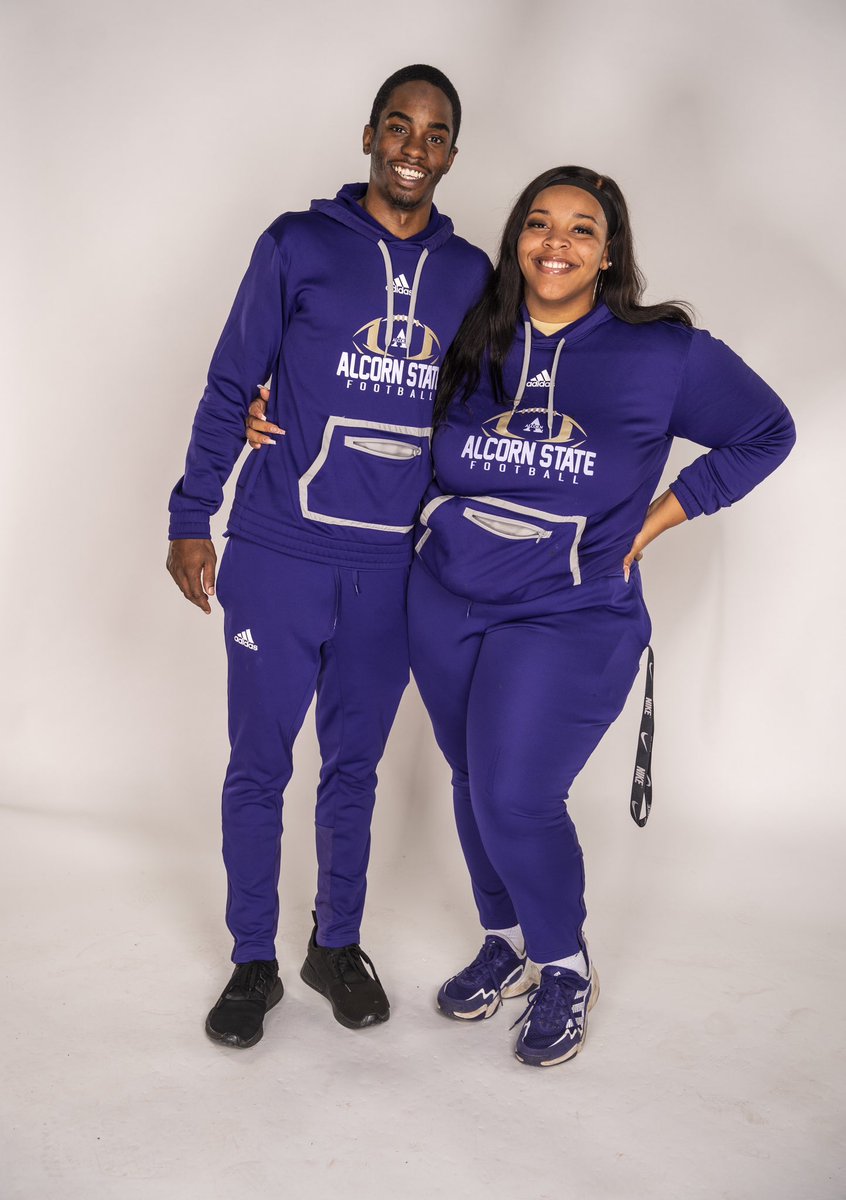 JadedInLove's tweet photo. Im so locked in, they screaming free me🥷🏽💜 another year with them country boys #alcorn #eqmngr #equipment The ones who get it done🫶🏽 https://t.co/ilwAXnyebj