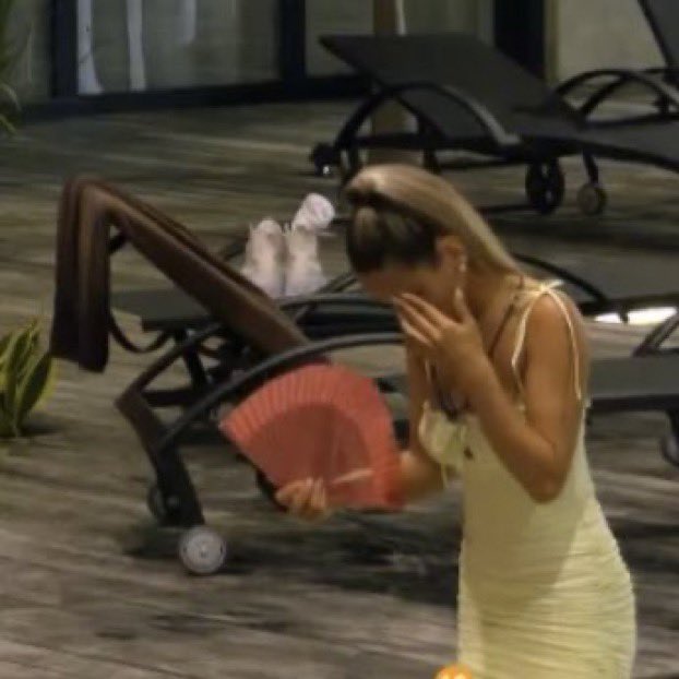 Pantoja Vibes 

 #LaIslaDeLasTentaciones2