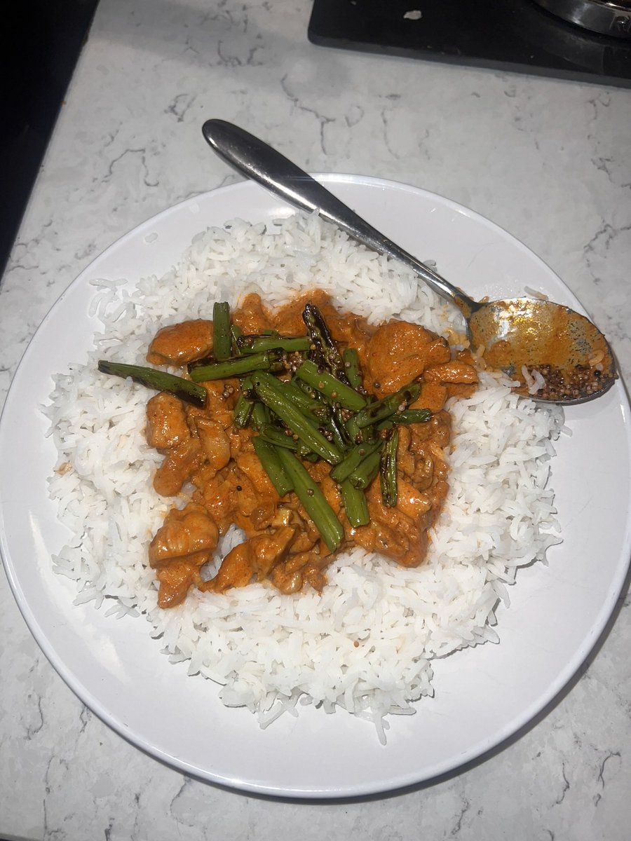 jessthomas736's tweet photo. If you havent already, start ordering from @HelloFreshUK my skin is glowing, I feel better than ever and the food is just UNREAL❤️ https://t.co/jTtXga6zZJ