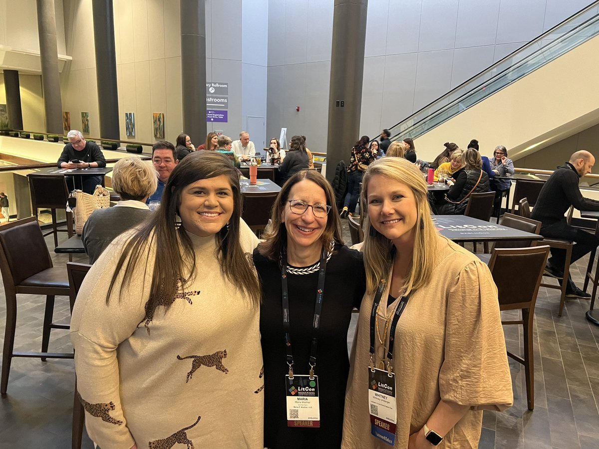 WhitneyUmbarger's tweet photo. So good to connect with @mariapwalther in person! Thank you for the beautiful work you put out into the world to help kids fall in in love with reading. We are so grateful to be surrounded by brilliant educators.  #rampedupreadaloud #shakeupsharedreading @HalfacreHope https://t.co/PgPwCir1Us