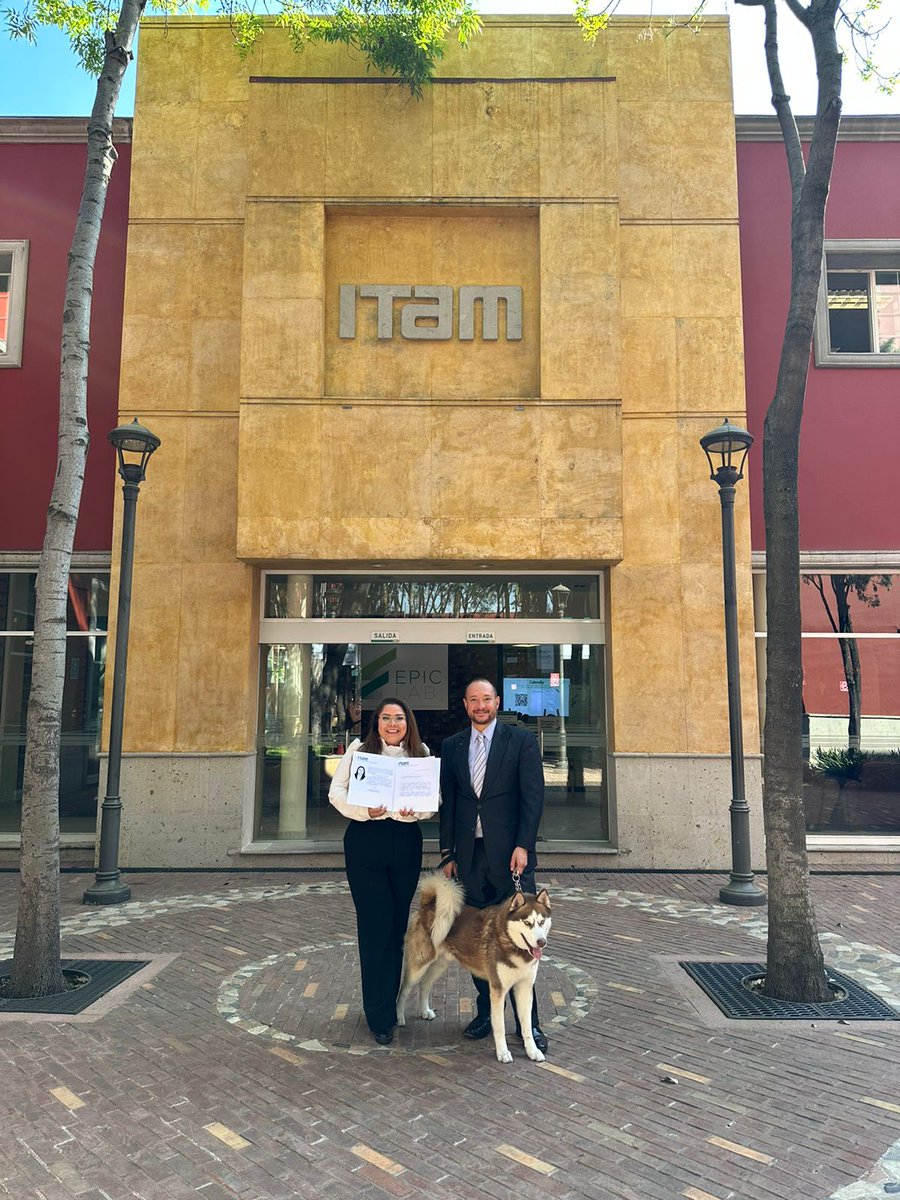 Felicitamos a nuestra ex colaboradora Sara Rivera <a href="/sararcrp/">Sara Raquel :)</a> por haberse titulado de Licenciada en Ciencia Política 
#OrgulloCEAL <a href="/CPoliticaITAM/">CienciaPolítica ITAM</a> <a href="/ITAM_mx/">ITAM</a> <a href="/ExITAM/">ExITAM</a> 
👩‍🎓🎓