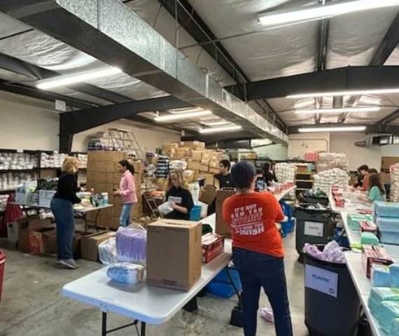 Myrtle Grove MS (@myrtlegrovems) on Twitter photo Last Monday our Jr. Beta club had the opportunity to help our community by volunteering at the local diaper bank 🧡💙
#MGgators #NHCSchat
<a href="/NewHanoverCoSch/">New Hanover County Schools</a> <a href="/BlissCyndy/">Cyndy Bliss</a> <a href="/yabookbridges/">Reagan Mauk</a> Last Monday our Jr. Beta club had the opportunity to help our community by volunteering at the local diaper bank 🧡💙
#MGgators #NHCSchat
<a href="/NewHanoverCoSch/">New Hanover County Schools</a> <a href="/BlissCyndy/">Cyndy Bliss</a> <a href="/yabookbridges/">Reagan Mauk</a>