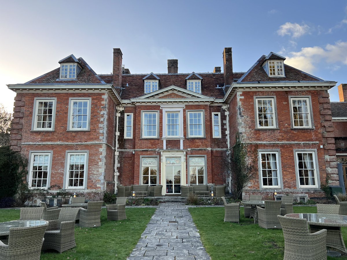 Andreas Wallraff tweet media