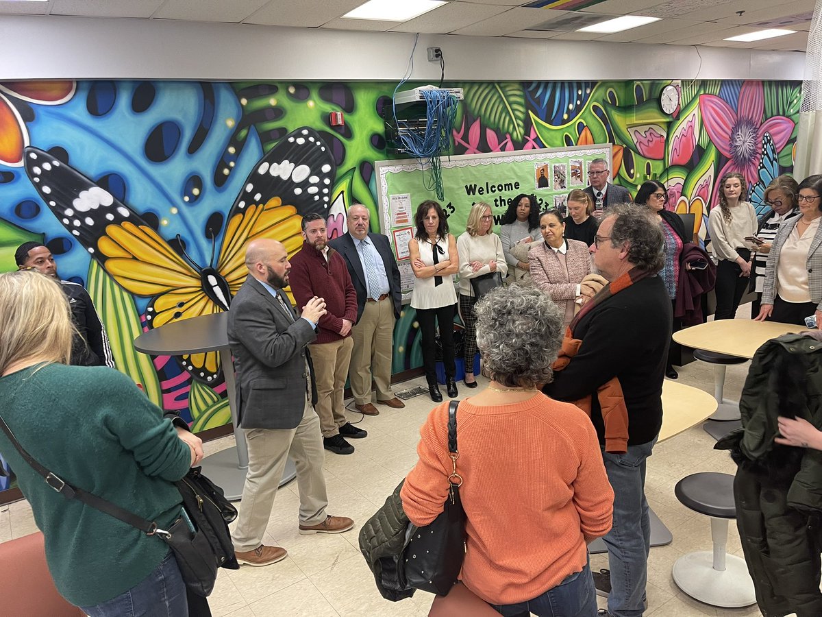 Meredith Mullen tweet media