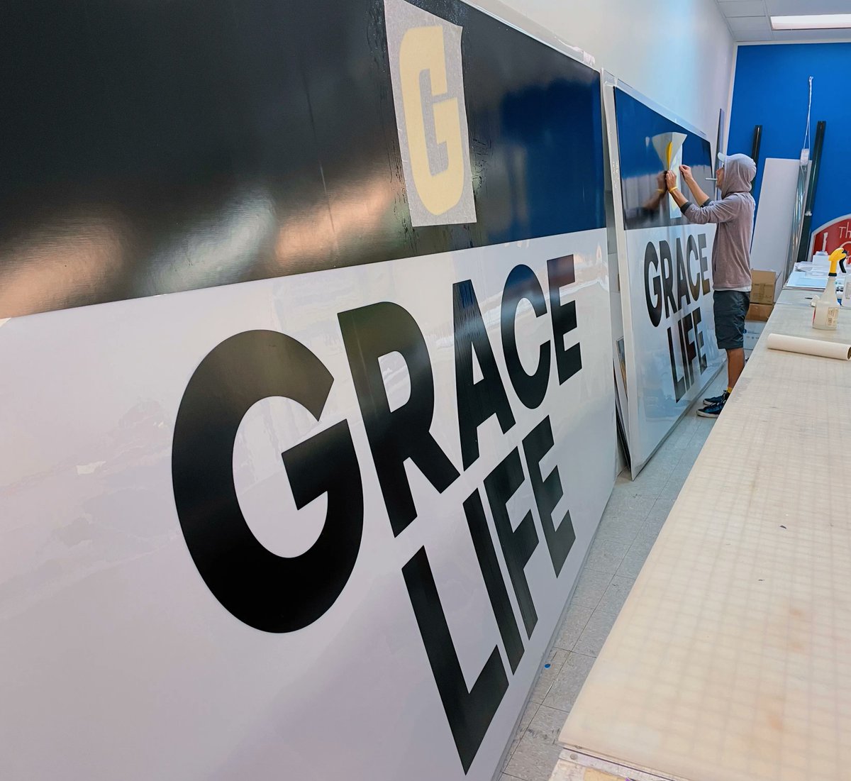 fastsigns207's tweet image. We love big signs 😵  Happy to help @Grace Life Church - Pittsburgh with this project. If you've driven down William Penn Highway, I am certain you noticed this large sign, hard to miss! #LargeSigns #BigJobs #Signs #GraceLife #FastSigns207 #FastSignsdidit #CustomerAppreciation