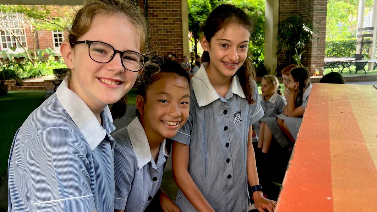 They're all back! The full contingent of Kindergarten to Year 12 Wenonians are on site and ready to go. Let the learning begin 📚📖 #schoolsback