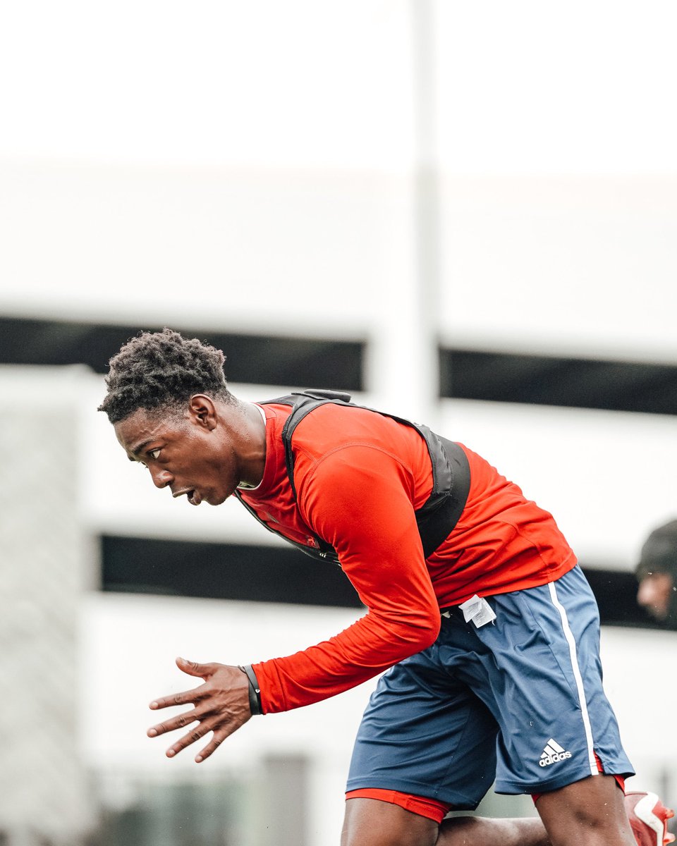 FAUFootball's tweet image. Another day, another opportunity.💪🏾 

#WinningInParadise
#Plus2