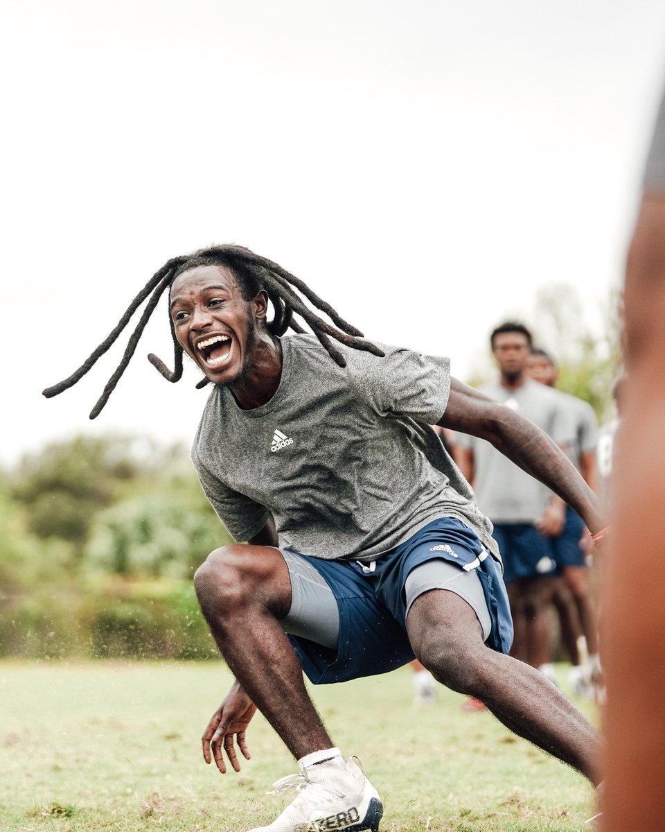 FAUFootball's tweet image. Another day, another opportunity.💪🏾 

#WinningInParadise
#Plus2