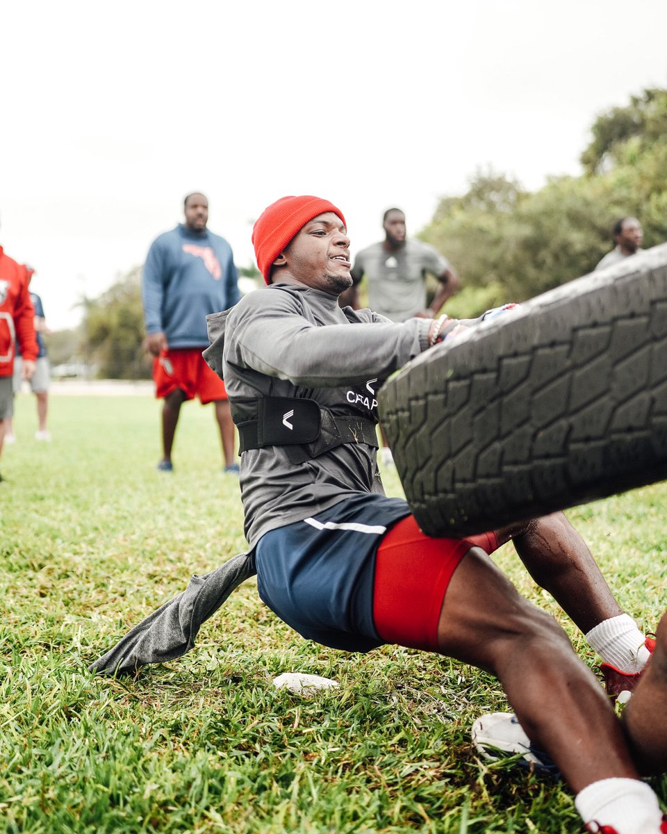 FAUFootball's tweet image. Another day, another opportunity.💪🏾 

#WinningInParadise
#Plus2