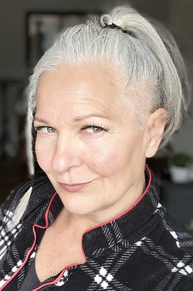 LizTaylorACTOR's tweet image. Silver Warrior #actor #actorslife …. Loving the buzzed undercut!!!!!! #nostoppingme