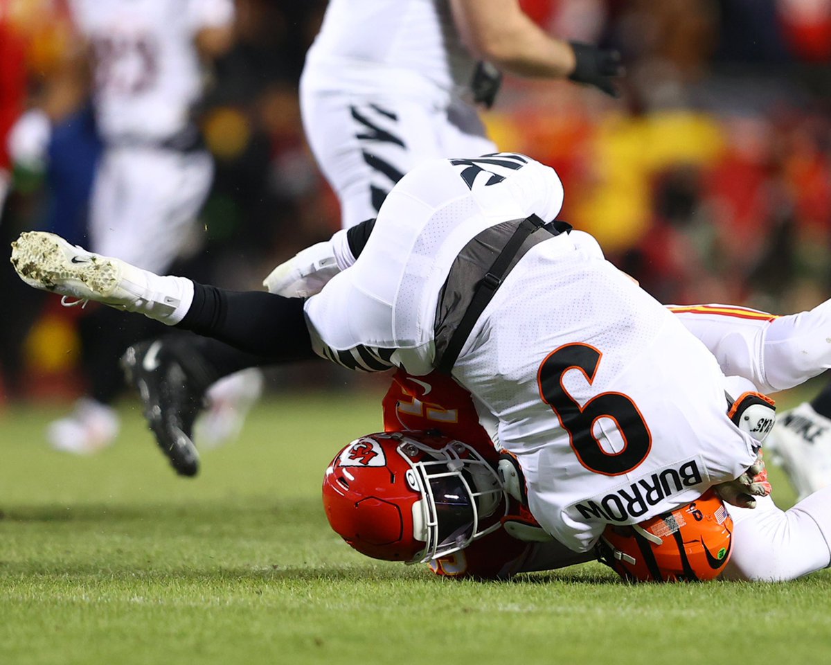 TheRealFrankC_'s tweet image. 