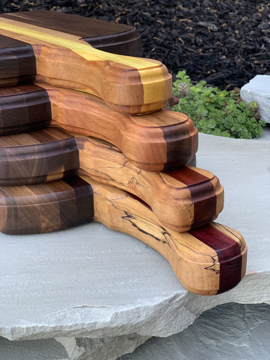 CuttingBoardMKR's tweet image. Can you handle it?
#servingboard #cuttingboard #grazingboard #ChefWay #cheflife #twitterchef #texasmaker #maker #woodworking #handmade #SmallBiz