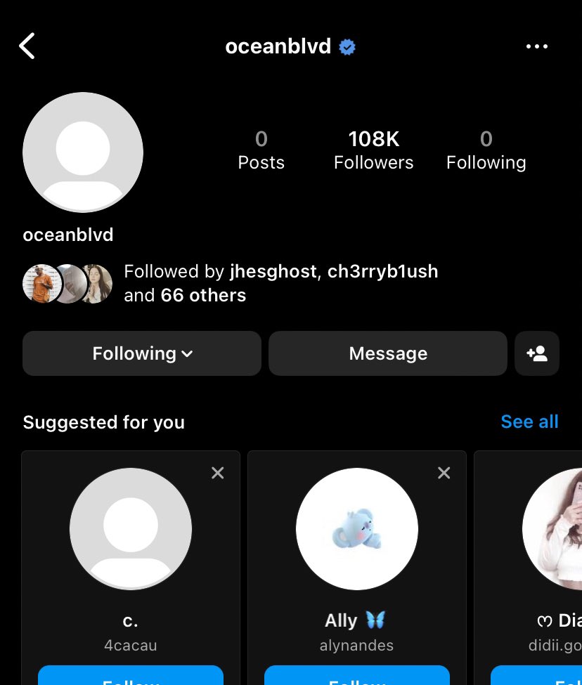 gabrimoonn's tweet photo. YALL??? WHAT IS SHE DOING NOW https://t.co/ksmbaixVOR