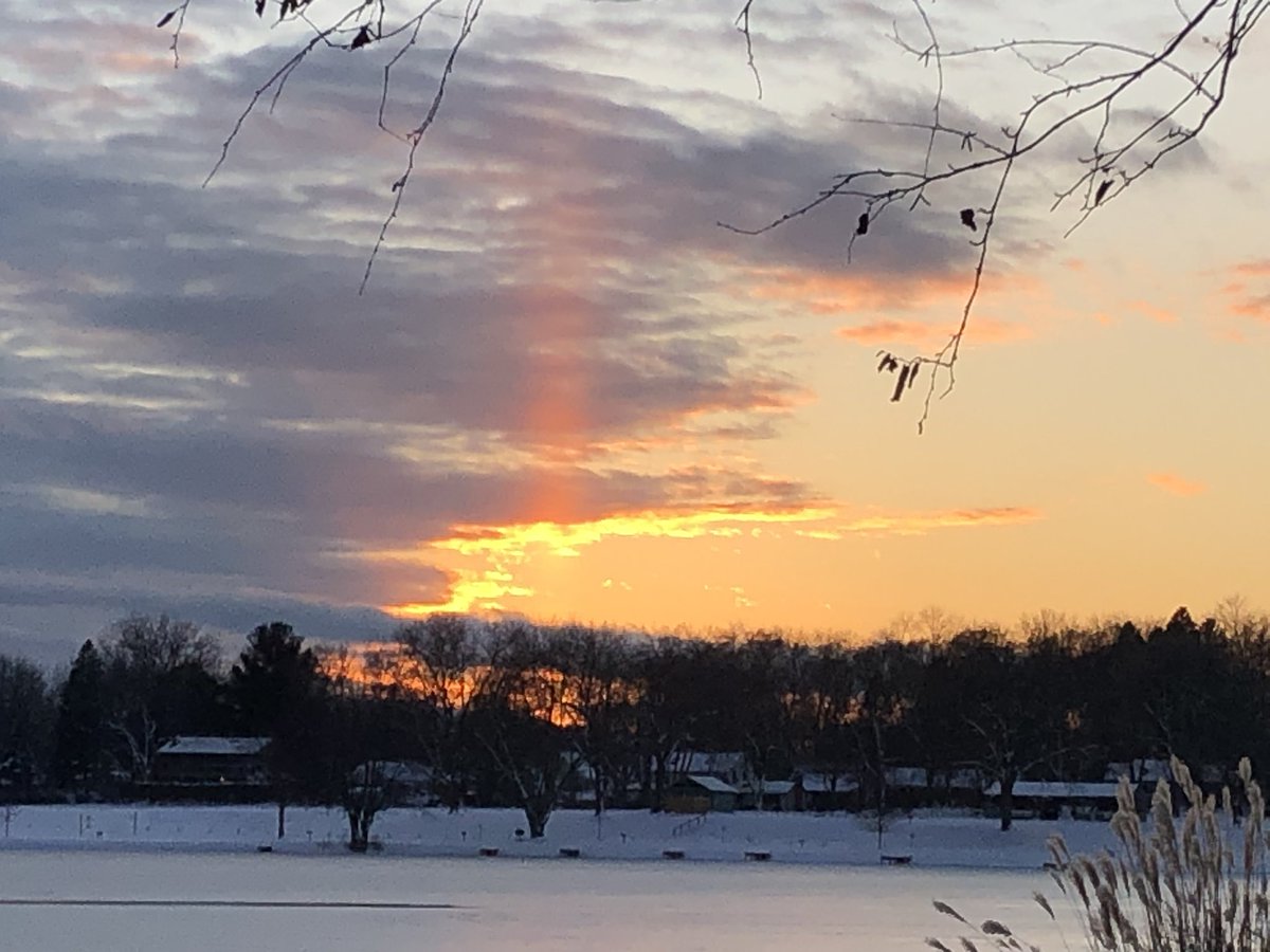 #SunPillar #Michigan #Winter #Sunset @StormHour