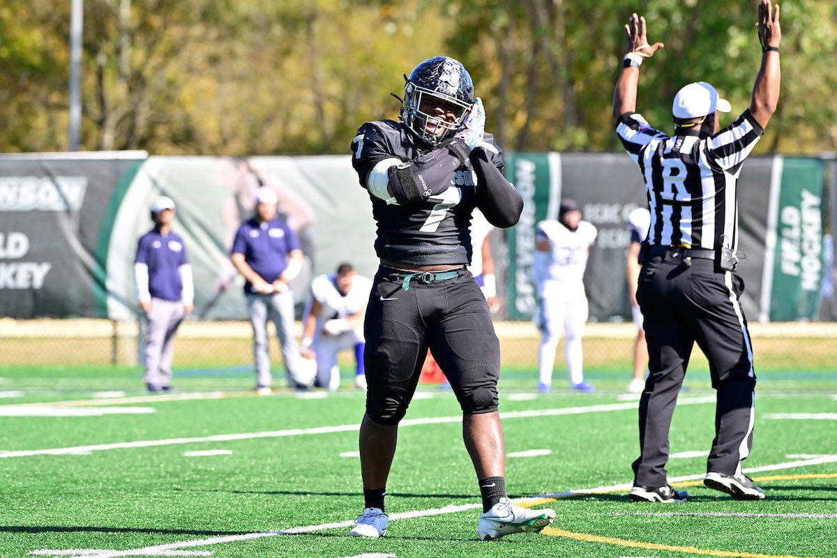 teefor6's tweet photo. After a great visit this past week I am thankful to receive my second offer from Stevenson University. @BallOutB22 @CHFJAGS @edhottle1 @SUMustangFB https://t.co/zQsiS9BSiv