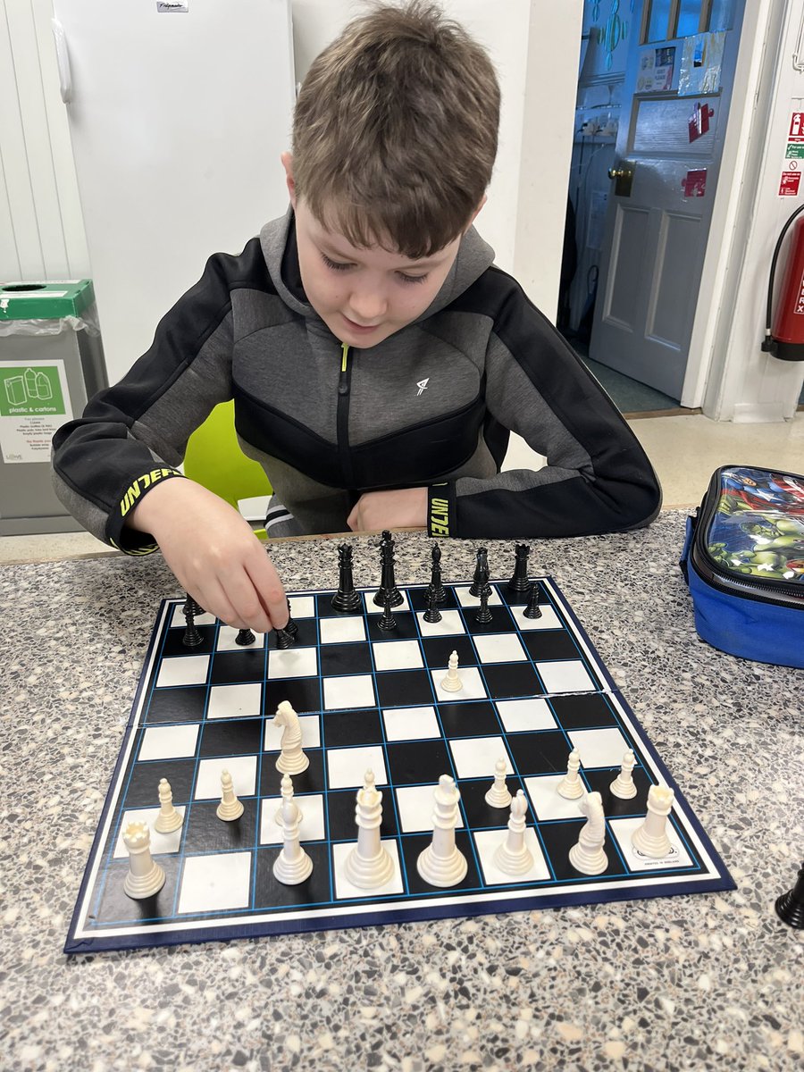 WestfieldPSc's tweet image. Lunch time chess club, led by one of our fabulous parents, has been a big hit. Our P7 expert has been teaching the adults how it’s done!💡♟️#confidentindividuals #expertnetwork